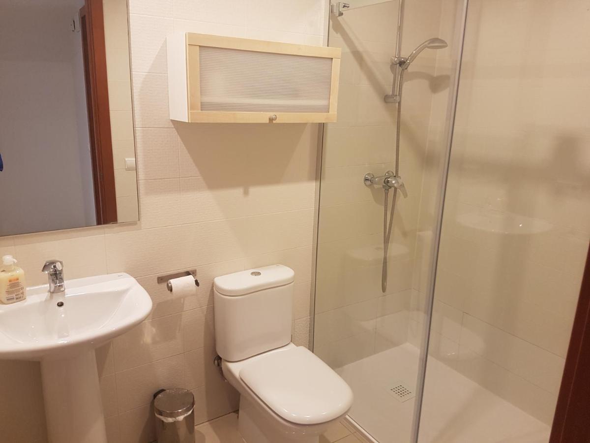 Beautiful Apartment 75M2 With View At The Beach, Pool, Parking Roses Eksteriør billede