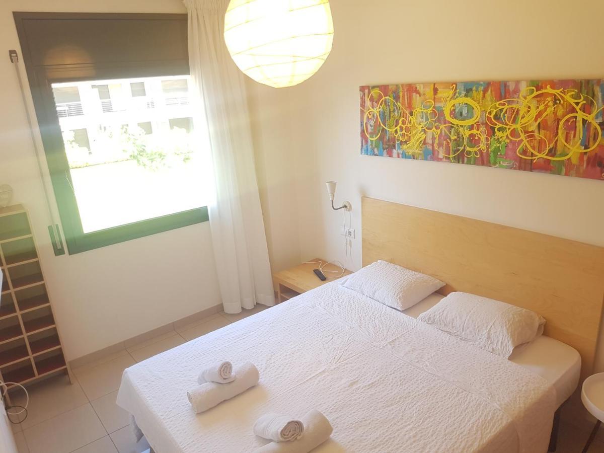 Beautiful Apartment 75M2 With View At The Beach, Pool, Parking Roses Eksteriør billede